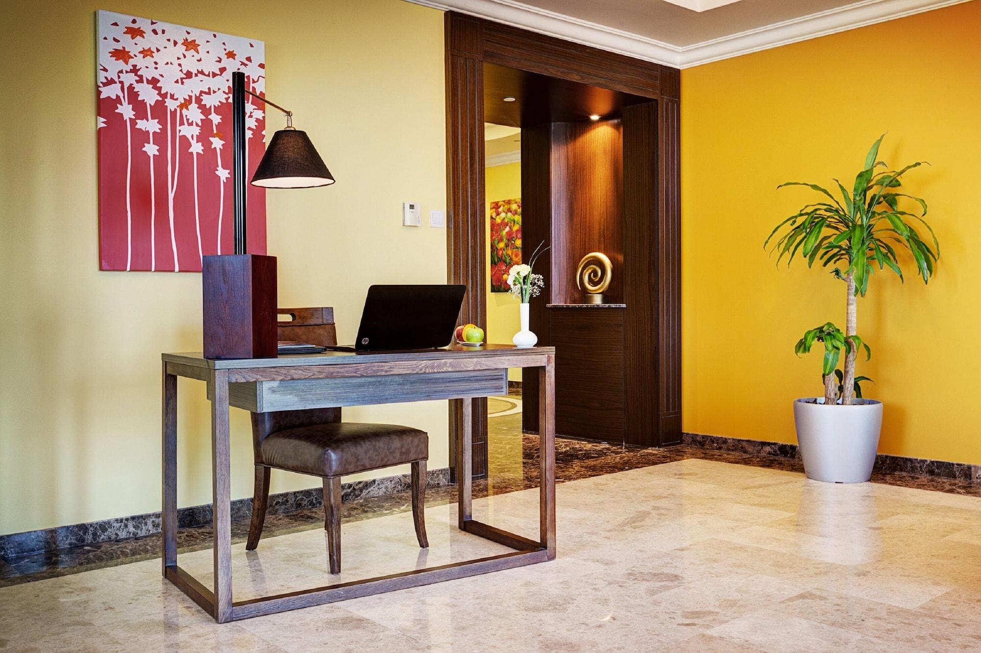 อบิดอส โฮเต็ล อพาร์ตเมนต์ ดูไบแลนด์ Aparthotel ภายนอก รูปภาพ
